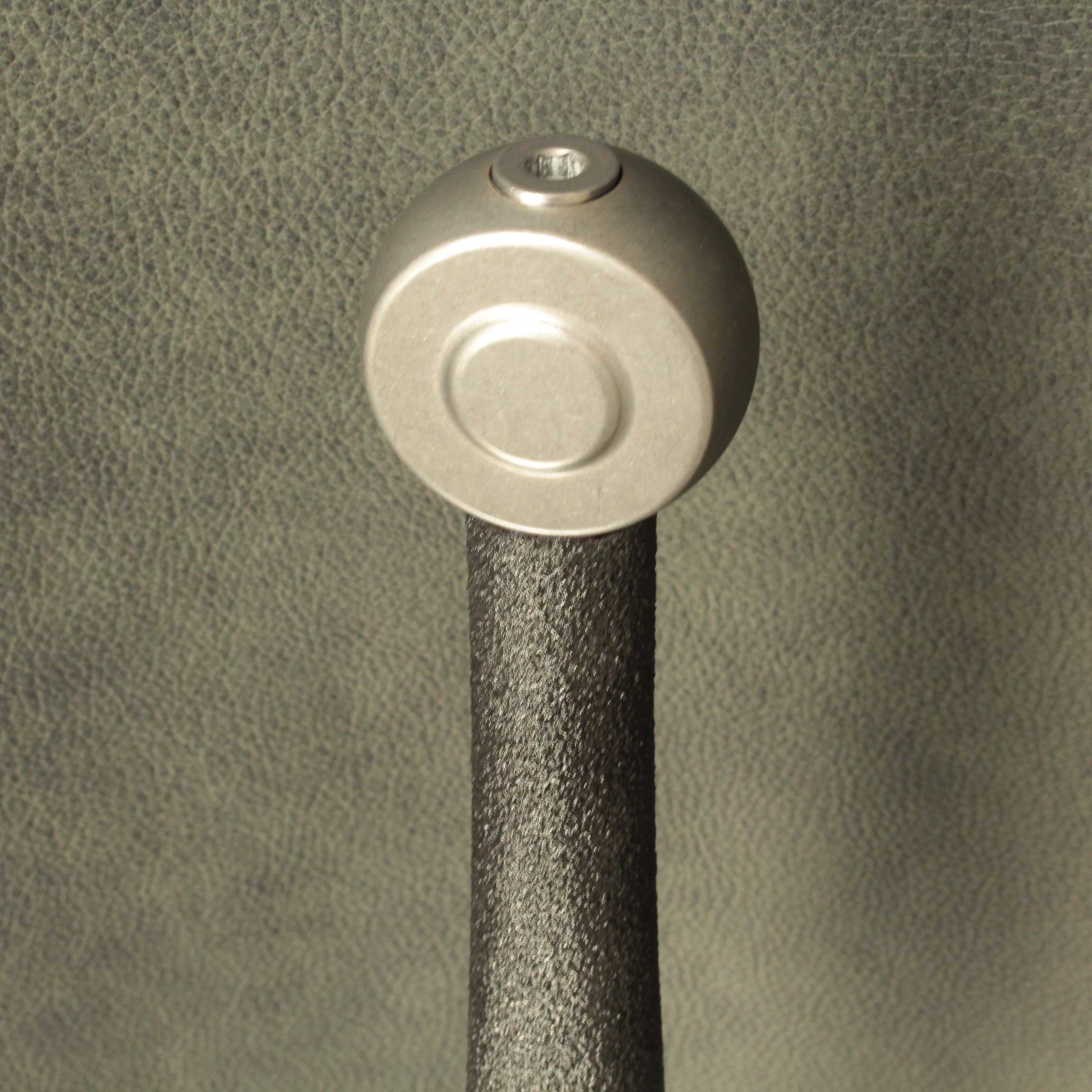 Wheel Pommel