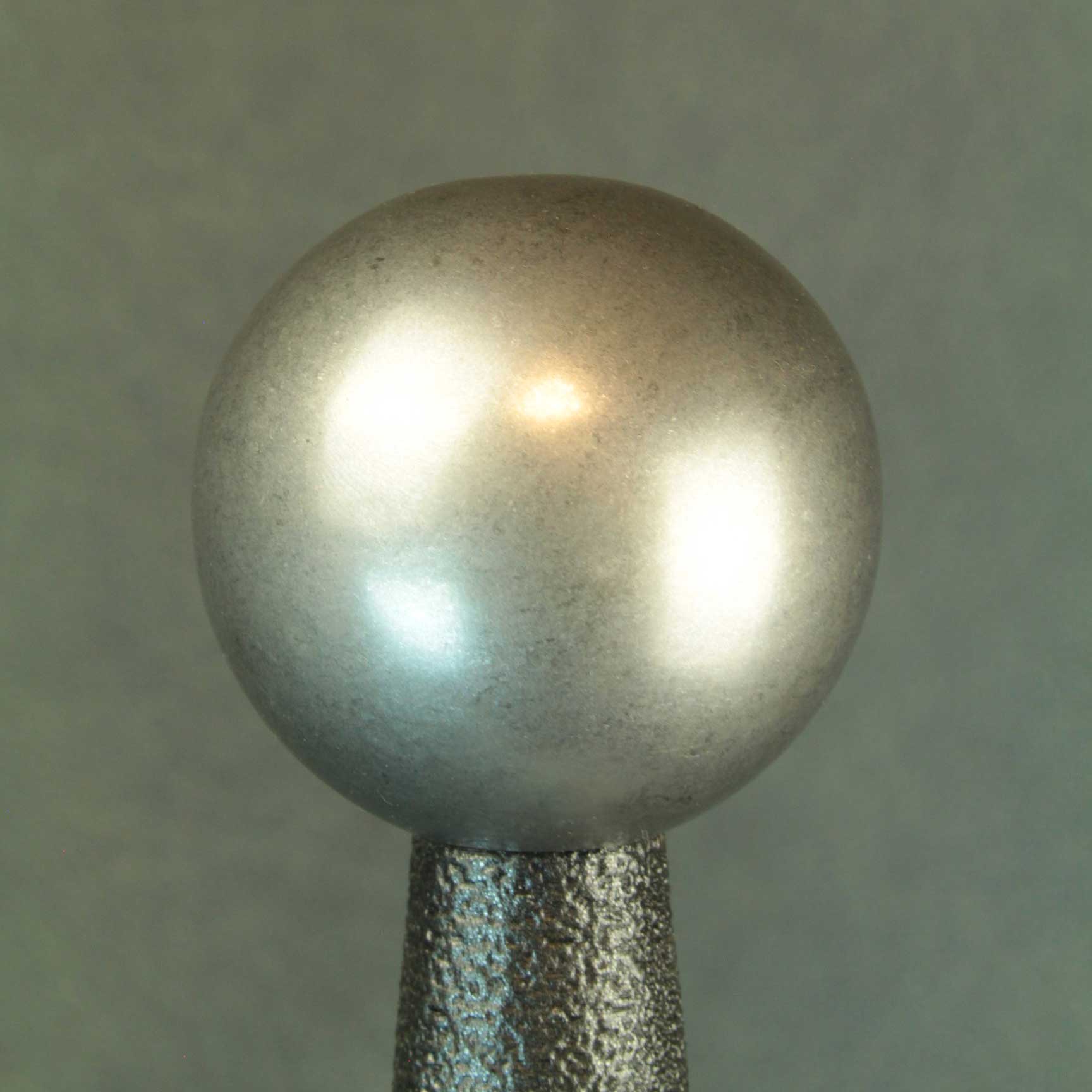 Large Ball Profile Pommel